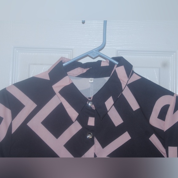Pink and Black Size M Button Down Llng sleeve blouse Shirt - Picture 2 of 7